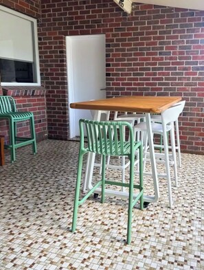 Unclassified image, 4 of 21, button - Harry's Place - Modern comfort near GV Health & Sports precinct (Shepparton)