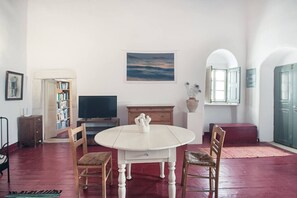 Interior - Paros House of the Arts (Paros)