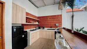 Shared kitchen - Escotel Melasti (Ungasan)