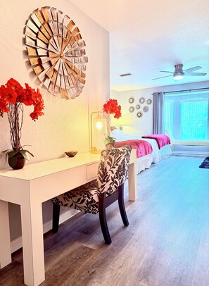 3 bedrooms, iron/ironing board, WiFi, bed sheets - Peaceful, Relaxing & Quiet Home With A Private Fenced Yard In Ocala-Pet Friendly (Ocala)