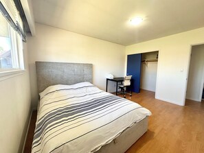 3 bedrooms, WiFi, bed sheets