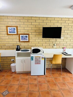 Doppia Deluxe, accesso in sedia a rotelle | Una scrivania, postazione laptop, ferro/asse da stiro, Wi-Fi gratuito