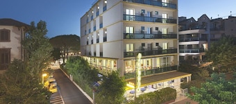 Hotel Carlton