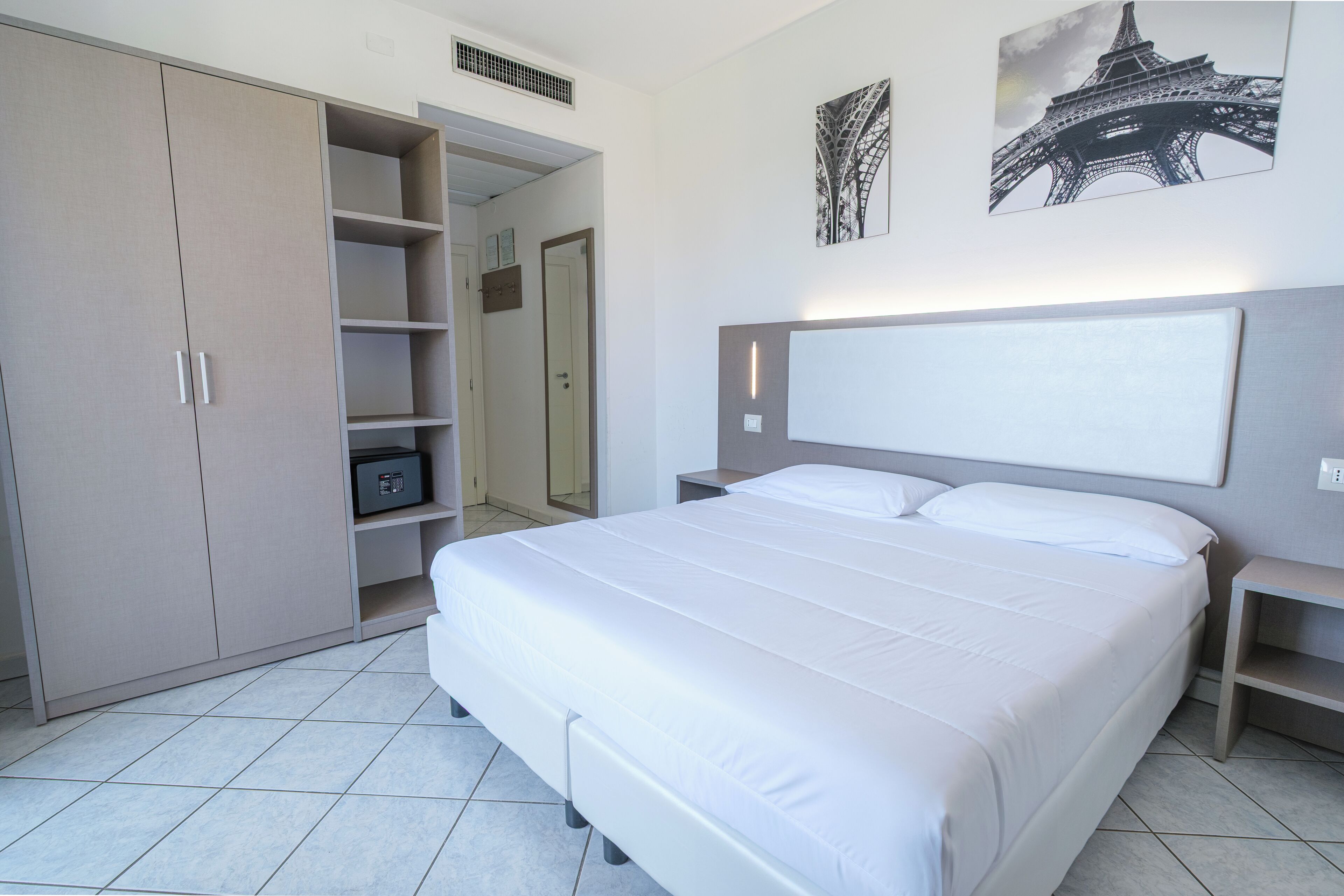 Photo - Hotel Carlton