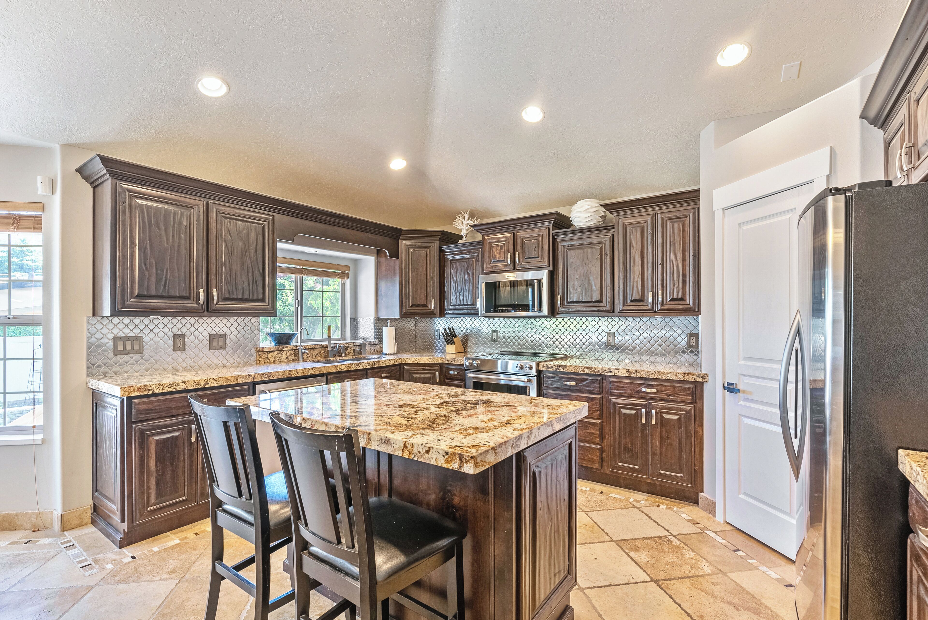 微波炉、烤箱、炉灶、洗碗机