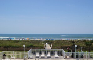 公寓客房, 2 張加大雙人床, 陽台, 海景 (Sea Cloisters 203B) | 露台/庭院