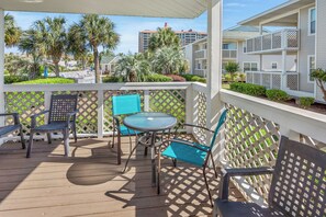 Huoneisto, useita sänkyjä, poreamme (Shorehaven 16B) | Näkymä huoneesta