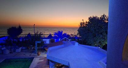 Plage Blue Lagoon - Villa with Pool & Ocean Access