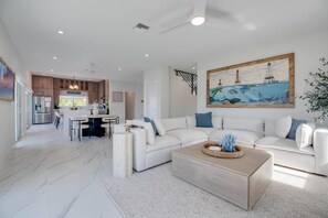 Unclassified image, 4 of 50, button