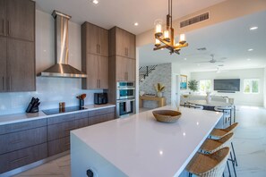 Fridge, microwave, dishwasher, coffee/tea maker