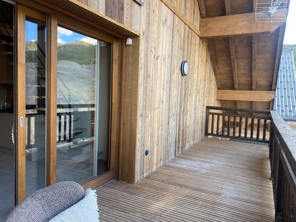 تفاصيل الفندق من الخارج