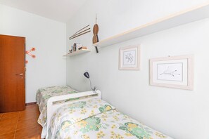 2 bedrooms
