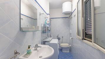 Een douche, een haardroger