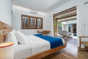 Basic Villa | 3 bedrooms, individually decorated, desk, laptop workspace - Villa Yang Tao 4 (Seminyak)