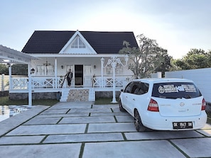 Free self parking