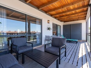 Terrace/patio - Comfort and pool at Marina Park (Lagos)
