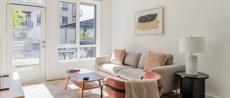 テレビ、ステレオ