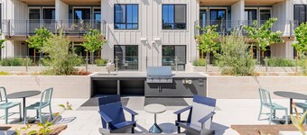 Blueground | Pleasant Hill, balcony, nr Park