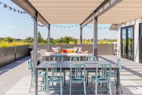 Blueground | Pleasant Hill, view, nr Mount Diablo