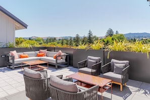 Terrace/patio - Blueground | Pleasant Hill, view, nr Mount Diablo (Pleasant Hill)