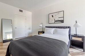 1 室のベッドルーム、アイロン / アイロン台、WiFi、ベッドシーツ