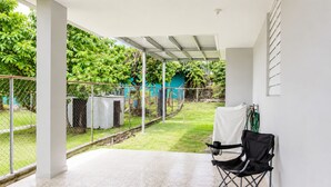 Terrace/patio - Modern Home Near La Parguera • Sleeps 6 • Fast WiFi • Free Parking (Lajas)