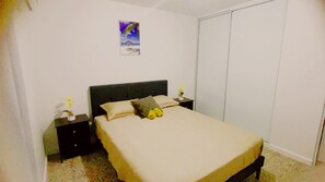 3 Schlafzimmer, Bügeleisen/Bügelbrett, Internetzugang, Bettwäsche