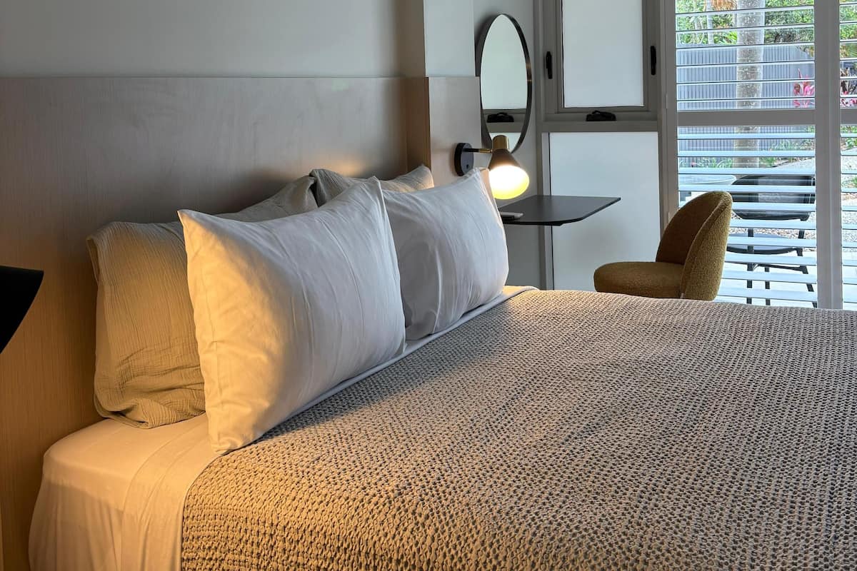 Comfort Double Room, Mobility Accessible, Non Smoking | In-room safe, desk, laptop workspace, free WiFi