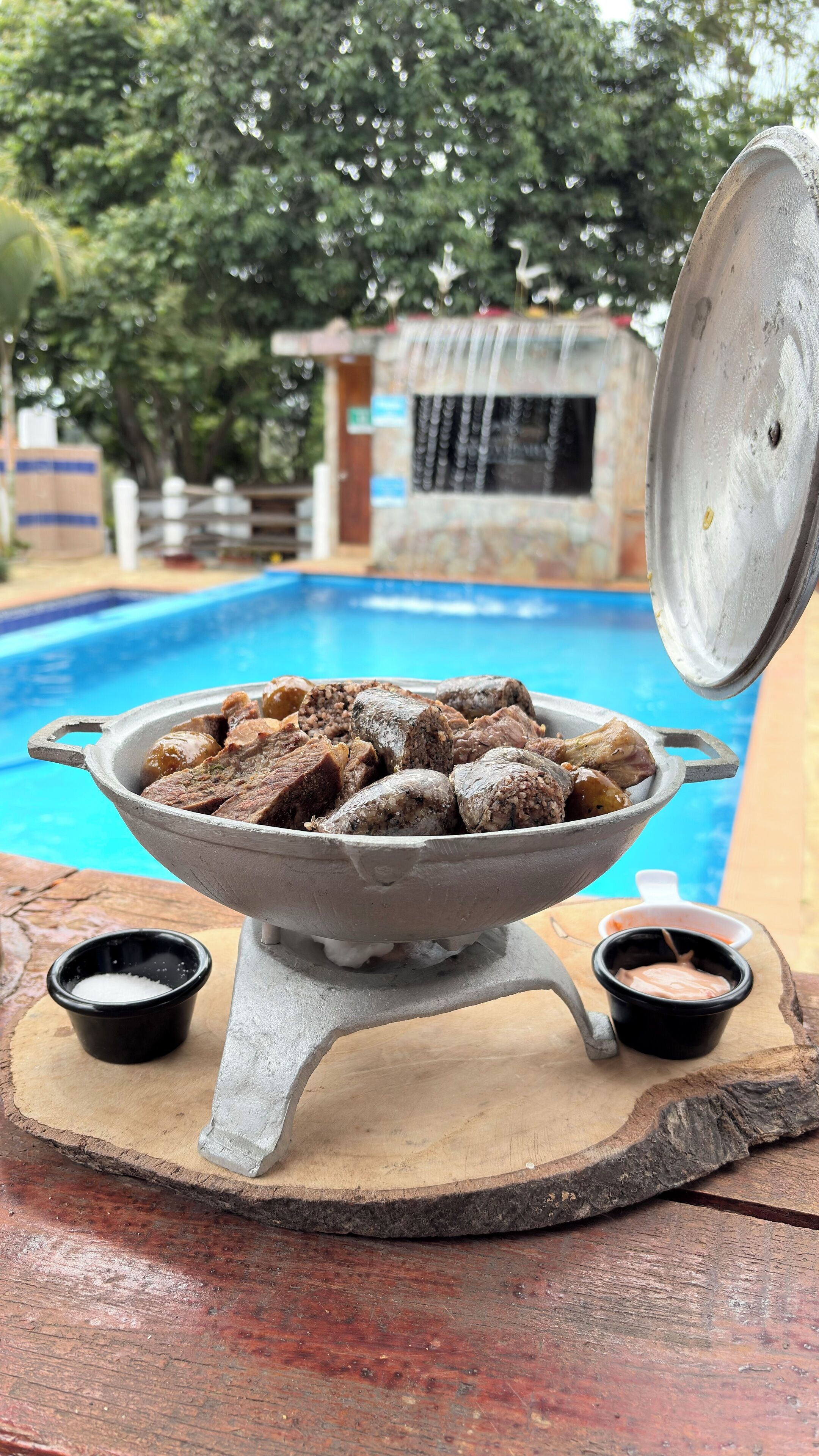 المنشأة من الخارج