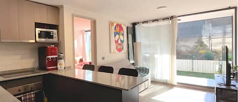Microwave, oven, stovetop, dishwasher