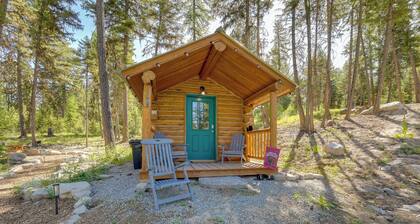 McGregor Lake Access: Cabin in Wooded Wilderness