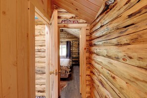1 habitación, escritorio, internet y ropa de cama