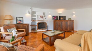 TV, fireplace - La Dorade - Javea, Costa Blanca (Javea)