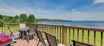 Lake Memphremagog Access: Newport Condo w/ Balcony
