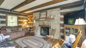 TV, fireplace, DVD player