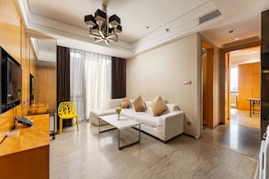 Luxury Suite | Living area