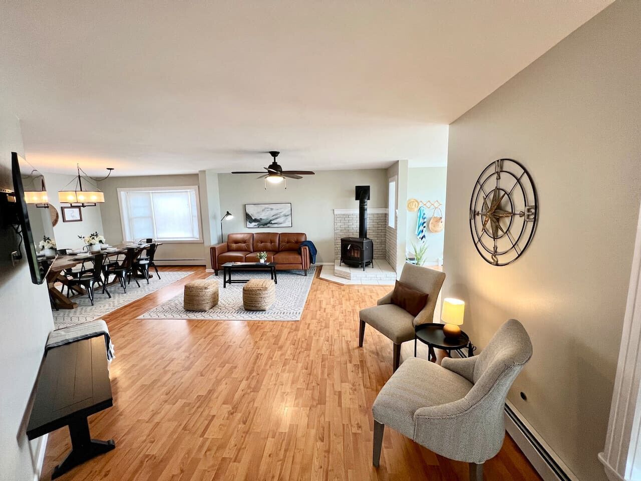 Télévision, cheminée