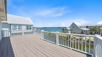 Signature House, 4 Bedrooms, Patio, Lagoon View | Terrace/patio