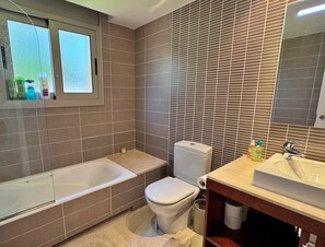 Bathroom - El Mirador - Platja d’aro, Catalonia (Platja d’aro)