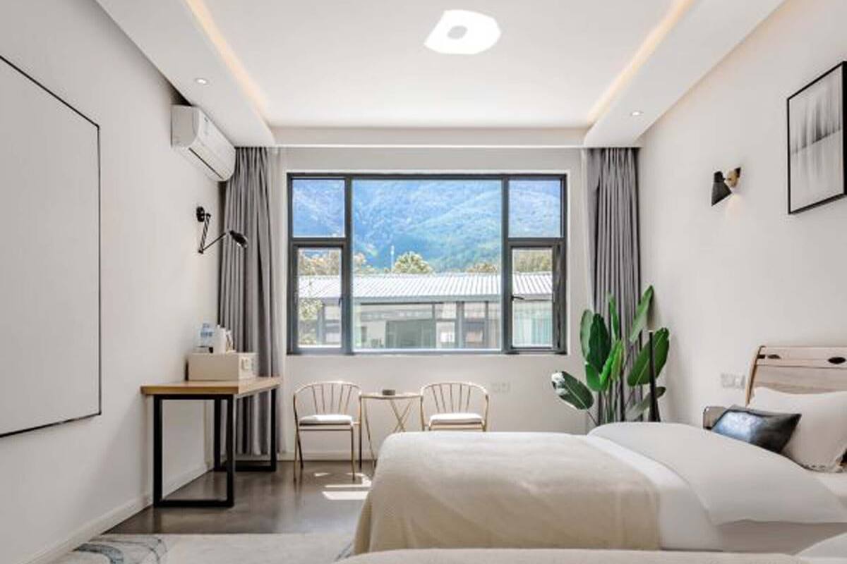 ห้องเบสิกทวิน | มินิบาร์ฟรี, โต๊ะทำงาน, พื้นที่ทำงานแบบใช้แล็ปท็อป, ผ้าม่านกันแสง
