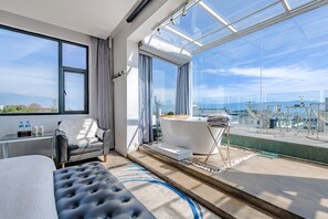 Chambre Double Supérieure | Articles gratuits dans le mini-bar, décoration personnalisée