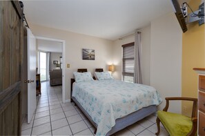 1 quarto, escrivaninha, Wi-Fi de cortesia, roupa de cama