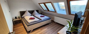 9 habitaciones, wifi y ropa de cama 