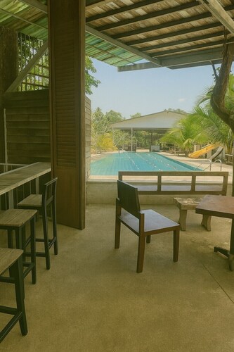 Monkey House Hostel Koh Samui