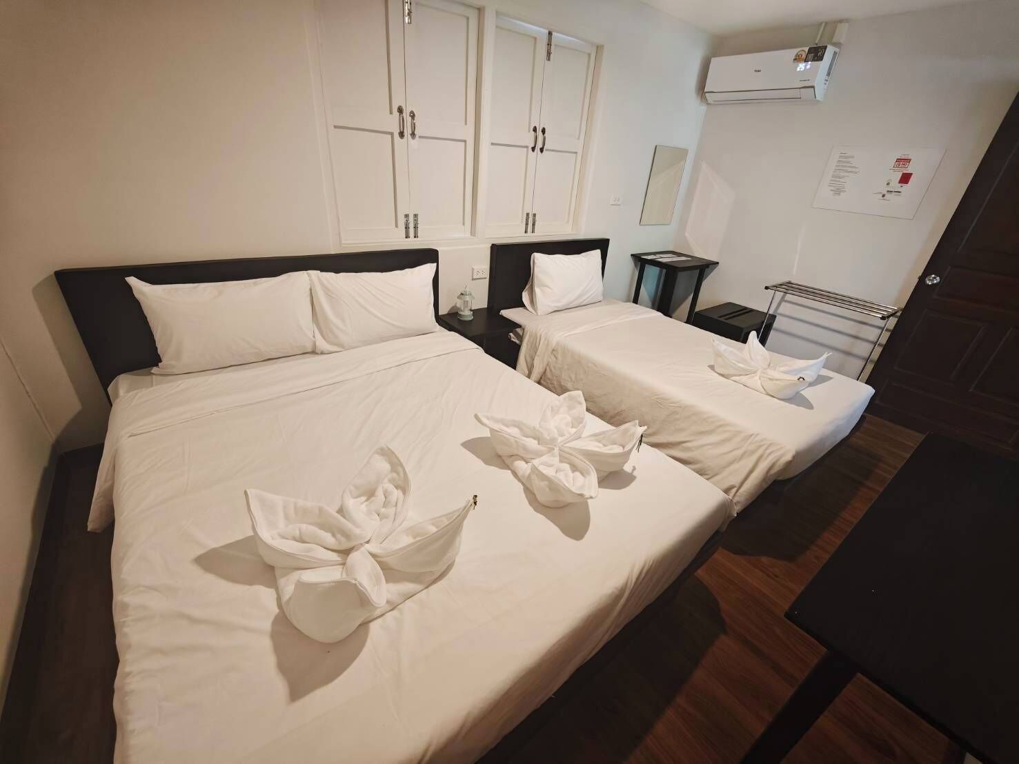 Desk, free WiFi, bed sheets