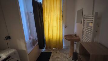 Handdoeken, toiletpapier