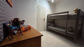 3 chambres, Wi-Fi gratuit, draps fournis