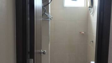 Condo, 1 Bedroom, Accessible, City View | Bathroom