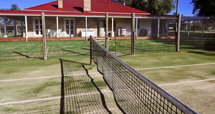 Myalla Farm Stay - Leave the World Behind