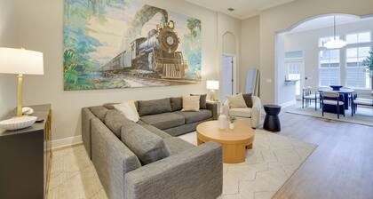 Townhome w/ Patio < 5 Mi to UF Campus!